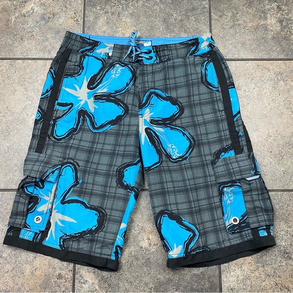 Men’s Point Zero Paradise Bathing Suit Swim Trunks Size Large - Picture 1 of 5